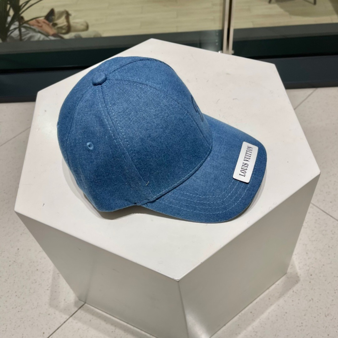  🧢路易威登棒球帽 LouisVuitton😍新款LV棒球帽，重工打造♥️完美拼接洗水牛仔，高端大气，百
