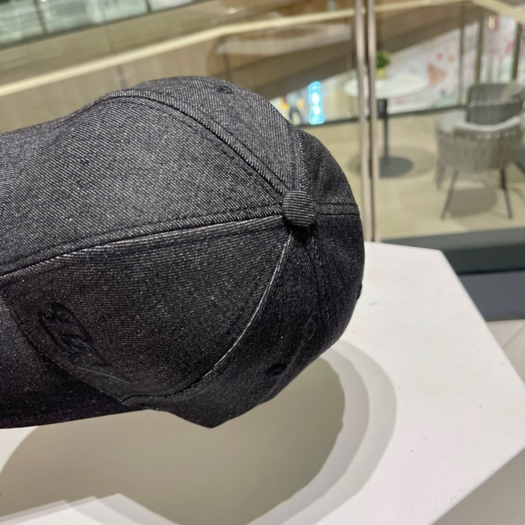  🧢路易威登棒球帽 LouisVuitton😍新款LV棒球帽，重工打造♥️完美拼接洗水牛仔，高端大气，百