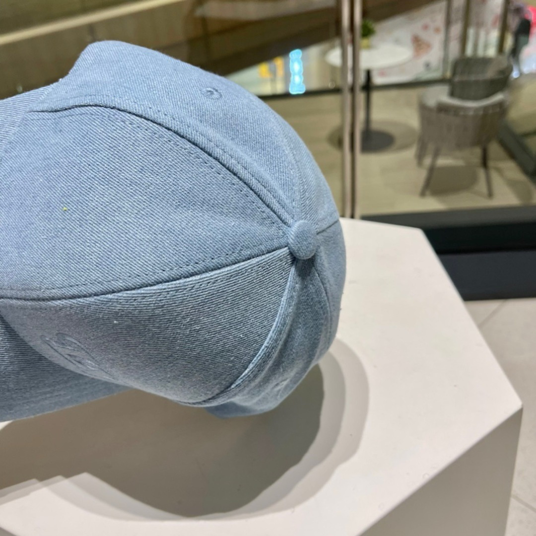  🧢路易威登棒球帽 LouisVuitton😍新款LV棒球帽，重工打造♥️完美拼接洗水牛仔，高端大气，百