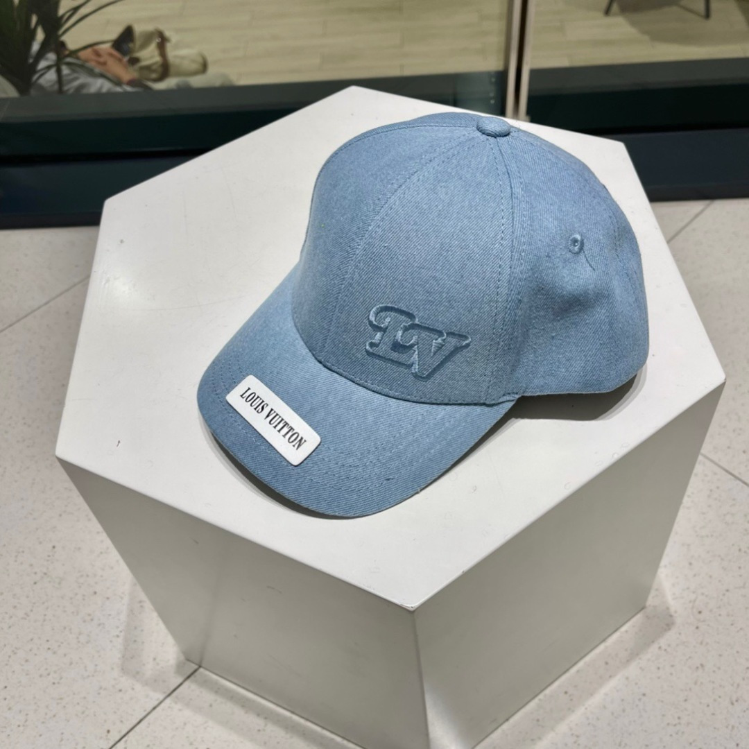  🧢路易威登棒球帽 LouisVuitton😍新款LV棒球帽，重工打造♥️完美拼接洗水牛仔，高端大气，百