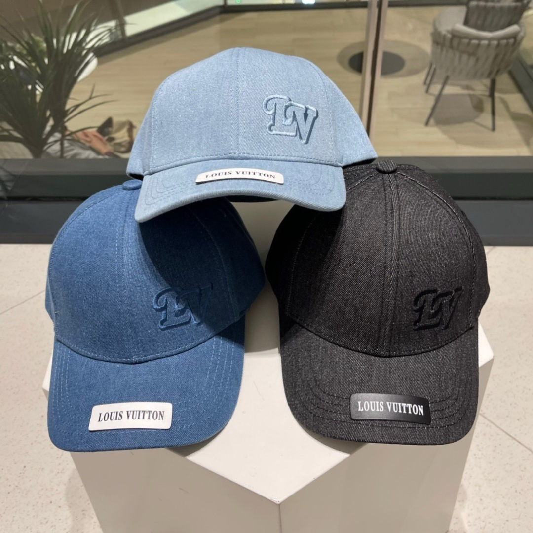  🧢路易威登棒球帽 LouisVuitton😍新款LV棒球帽，重工打造♥️完美拼接洗水牛仔，高端大气，百