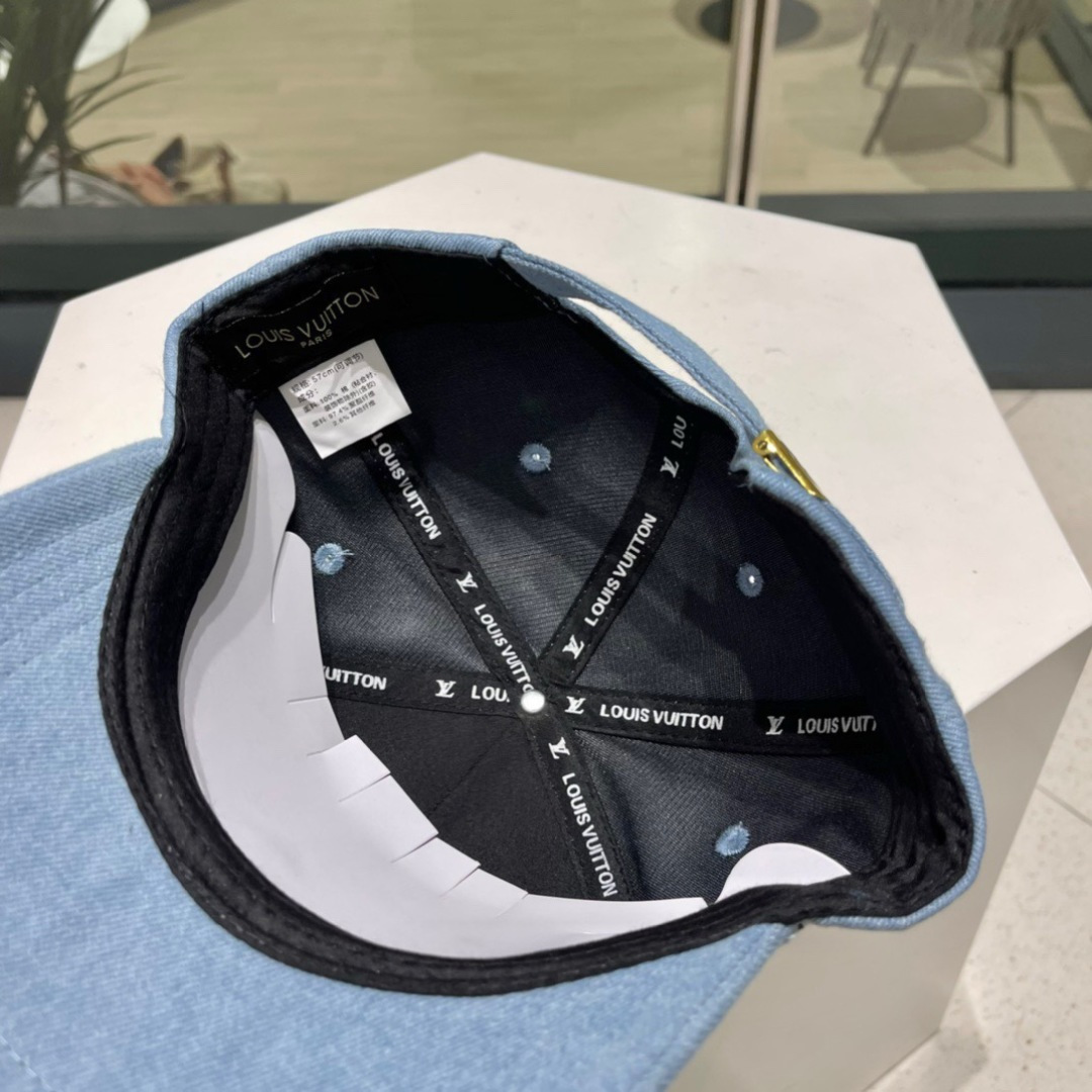  🧢路易威登棒球帽 LouisVuitton😍新款LV棒球帽，重工打造♥️完美拼接洗水牛仔，高端大气，百