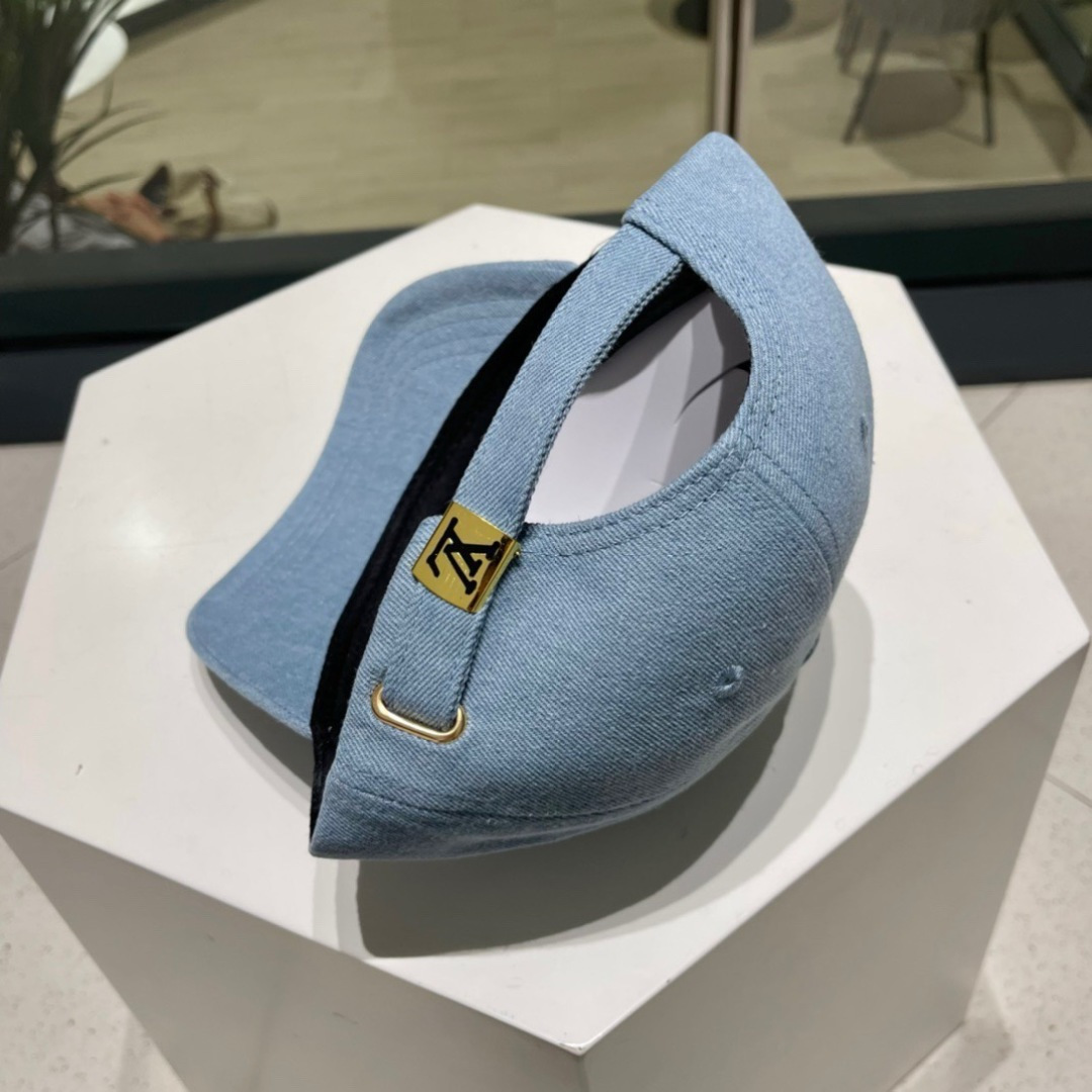  🧢路易威登棒球帽 LouisVuitton😍新款LV棒球帽，重工打造♥️完美拼接洗水牛仔，高端大气，百