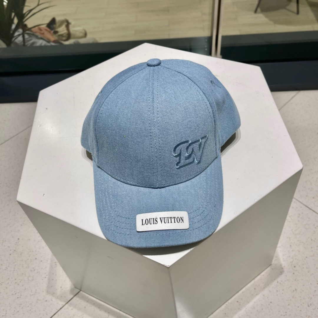  🧢路易威登棒球帽 LouisVuitton😍新款LV棒球帽，重工打造♥️完美拼接洗水牛仔，高端大气，百