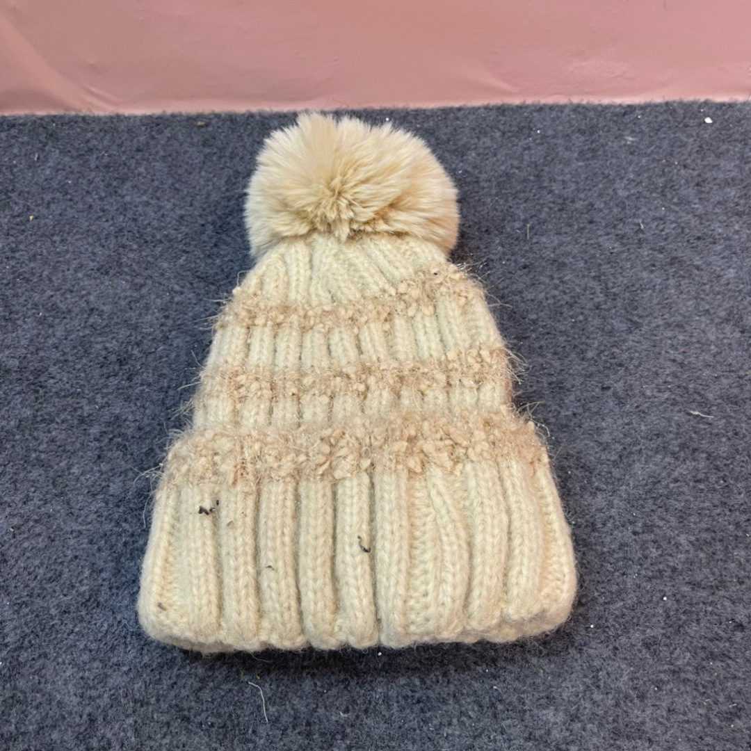 💛【MONCLER蒙口】2025秋冬新款加绒针织毛球毛线帽，保暖时尚～秋冬穿搭必备

