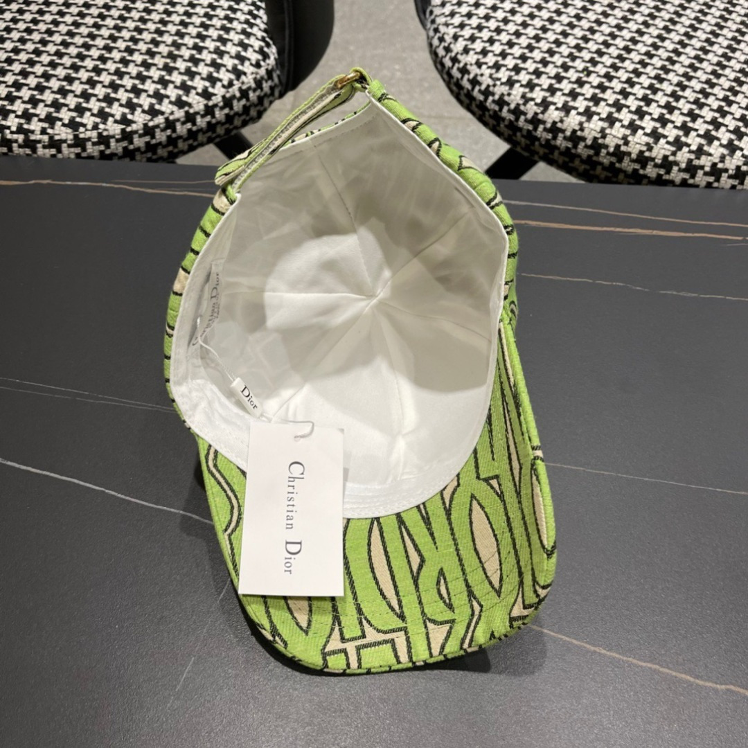  Dior 迪奥 2025新款原单棒球帽， 精致純也格调很有感觉，专柜断货热门，质量超赞