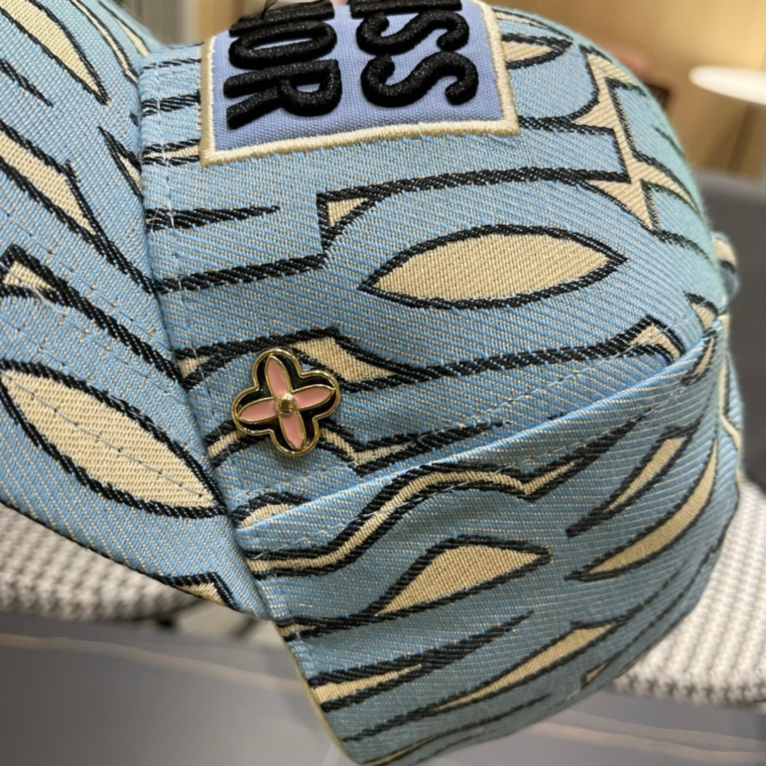  Dior 迪奥 2025新款原单棒球帽， 精致純也格调很有感觉，专柜断货热门，质量超赞