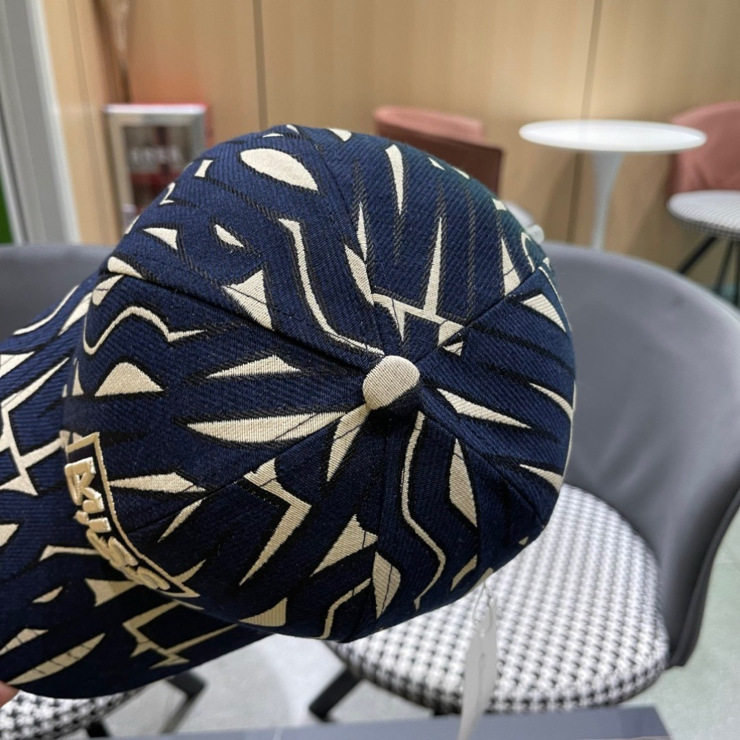  Dior 迪奥 2025新款原单棒球帽， 精致純也格调很有感觉，专柜断货热门，质量超赞