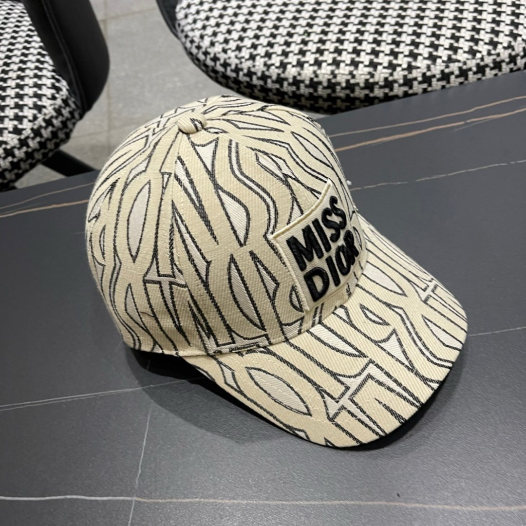 Dior 迪奥 2025新款原单棒球帽， 精致純也格调很有感觉，专柜断货热门，质量超赞
