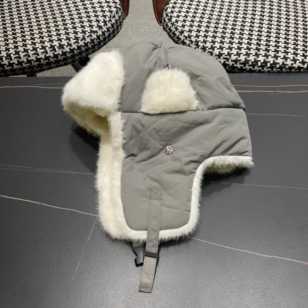  moncler蒙口新款冬加绒保暖护耳雷锋女士棉帽冬天防风寒套头帽子滑雪东北加厚骑行帽