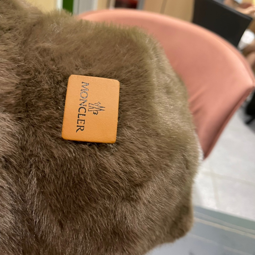 【蒙囗MONCLER】小可爱经典款，百分之70羊毛，男女同款，加厚更保暖，时尚流行🌸质感一流，秋冬保暖最