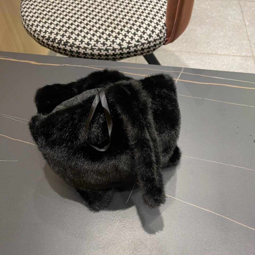 【蒙囗MONCLER】小可爱经典款，百分之70羊毛，男女同款，加厚更保暖，时尚流行🌸质感一流，秋冬保暖最