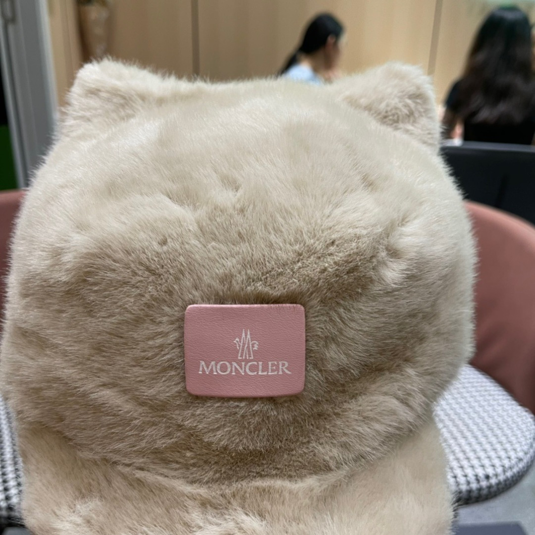 【蒙囗MONCLER】小可爱经典款，百分之70羊毛，男女同款，加厚更保暖，时尚流行🌸质感一流，秋冬保暖最