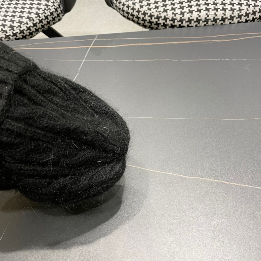 【MONCLER蒙口】2025秋冬新款兔毛韩版毛线帽，出街超好搭配！