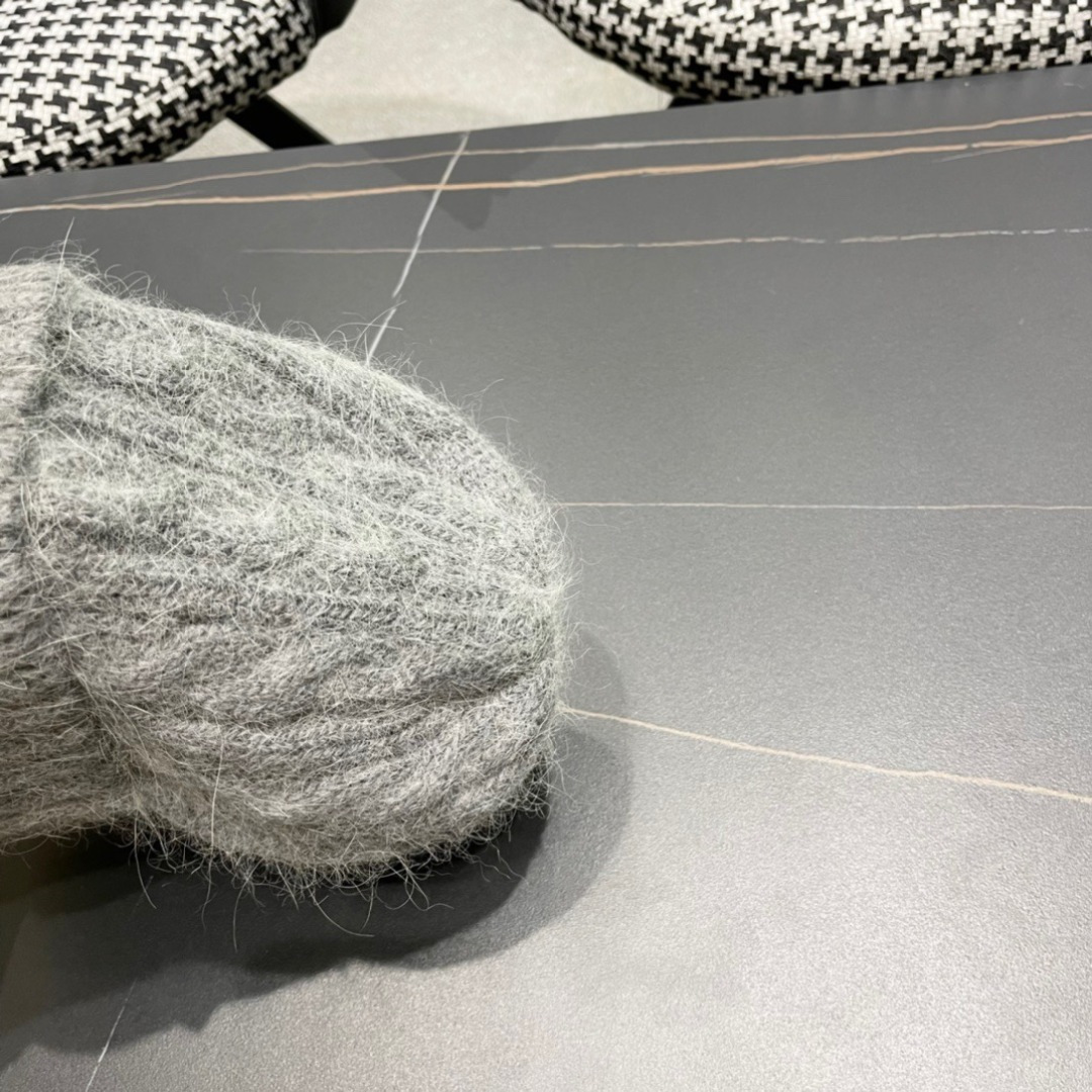 【MONCLER蒙口】2025秋冬新款兔毛韩版毛线帽，出街超好搭配！