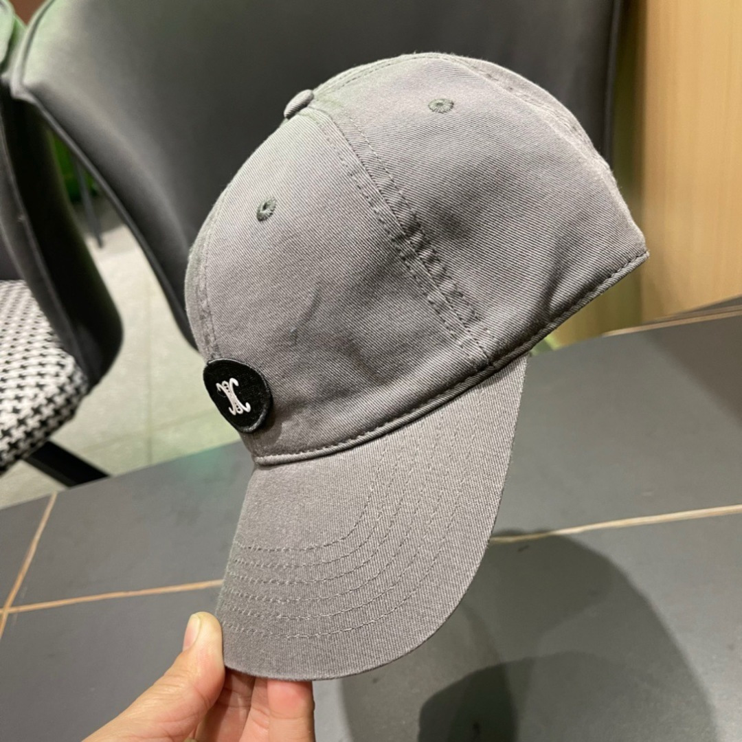 【Celine赛琳】2025早春新款棒球帽，男女通用的潮款做旧非常好搭