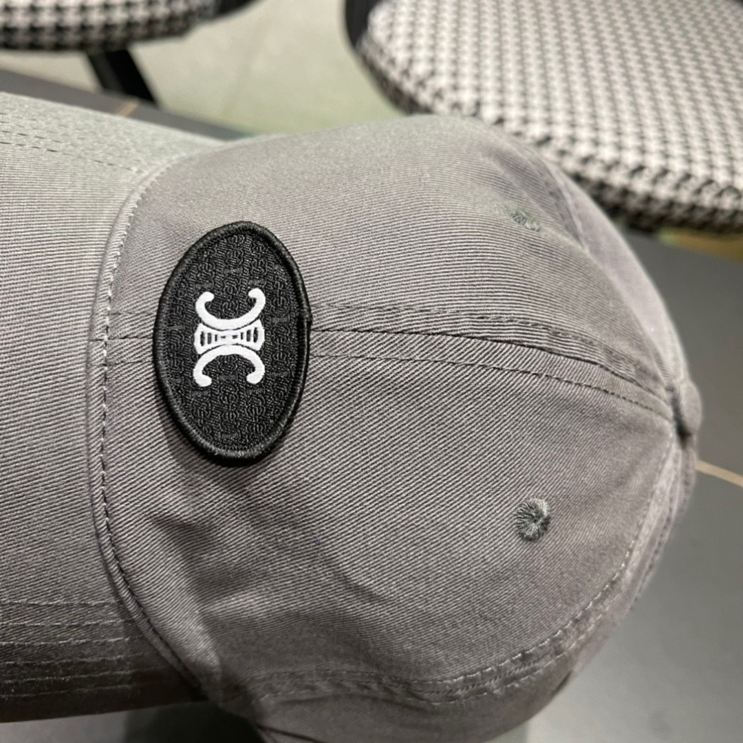 【Celine赛琳】2025早春新款棒球帽，男女通用的潮款做旧非常好搭