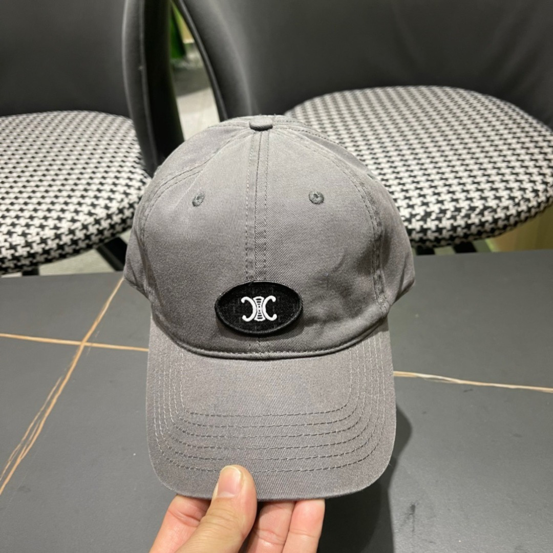 【Celine赛琳】2025早春新款棒球帽，男女通用的潮款做旧非常好搭