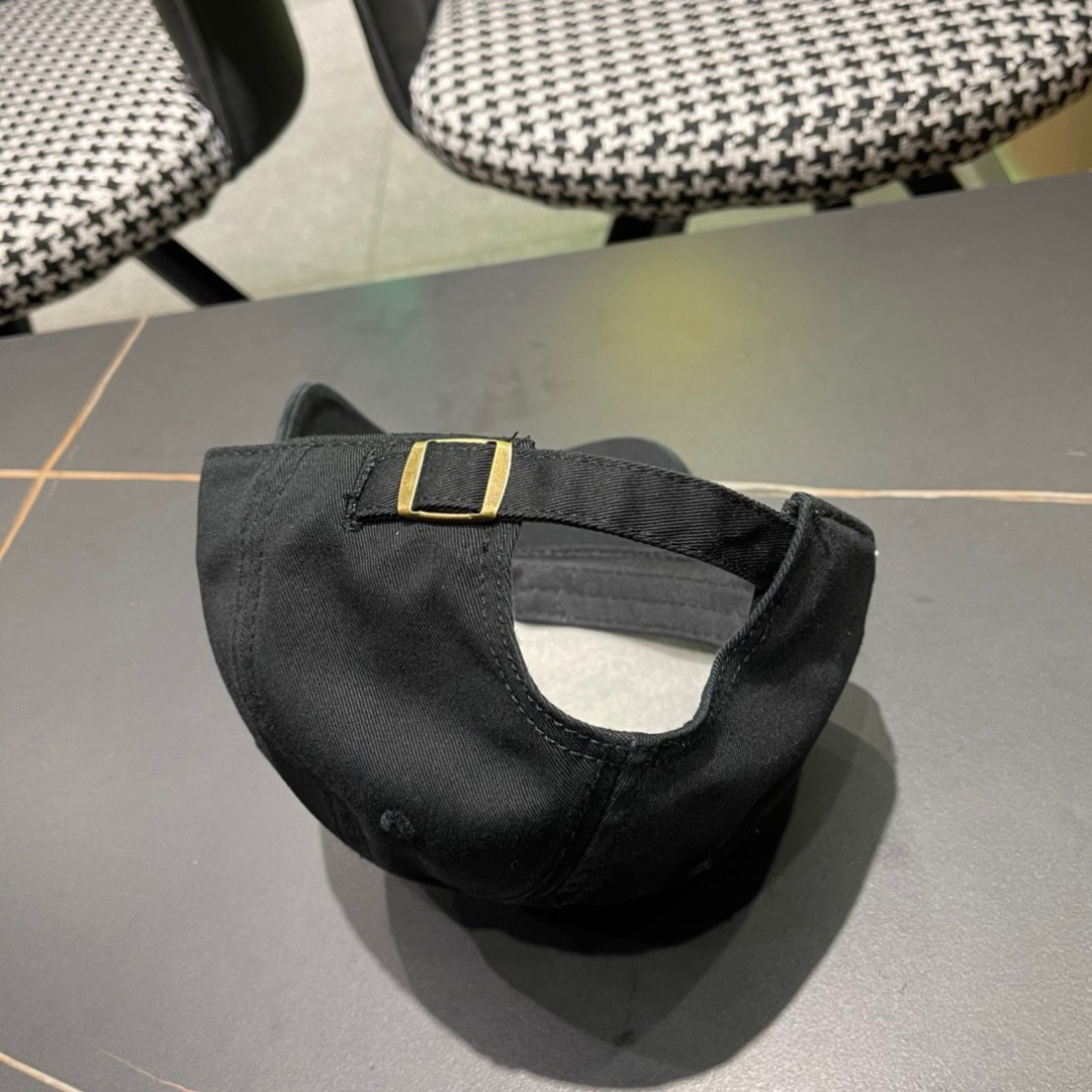 【Celine赛琳】2025早春新款棒球帽，男女通用的潮款做旧非常好搭