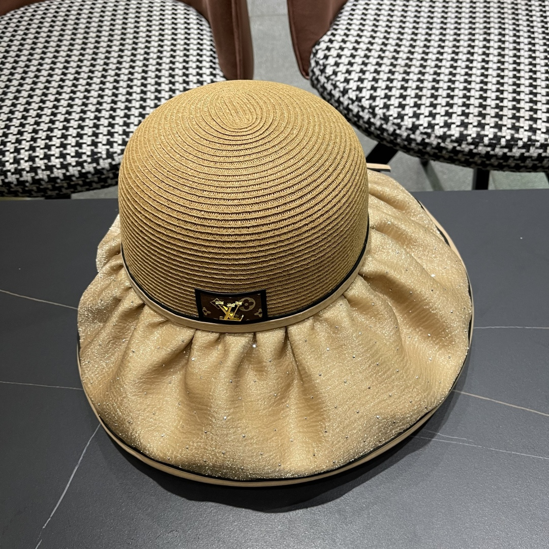  路易威登Lv 夏季大帽檐太阳帽女新款户外旅游遮阳
百搭遮脸海边沙滩防晒帽