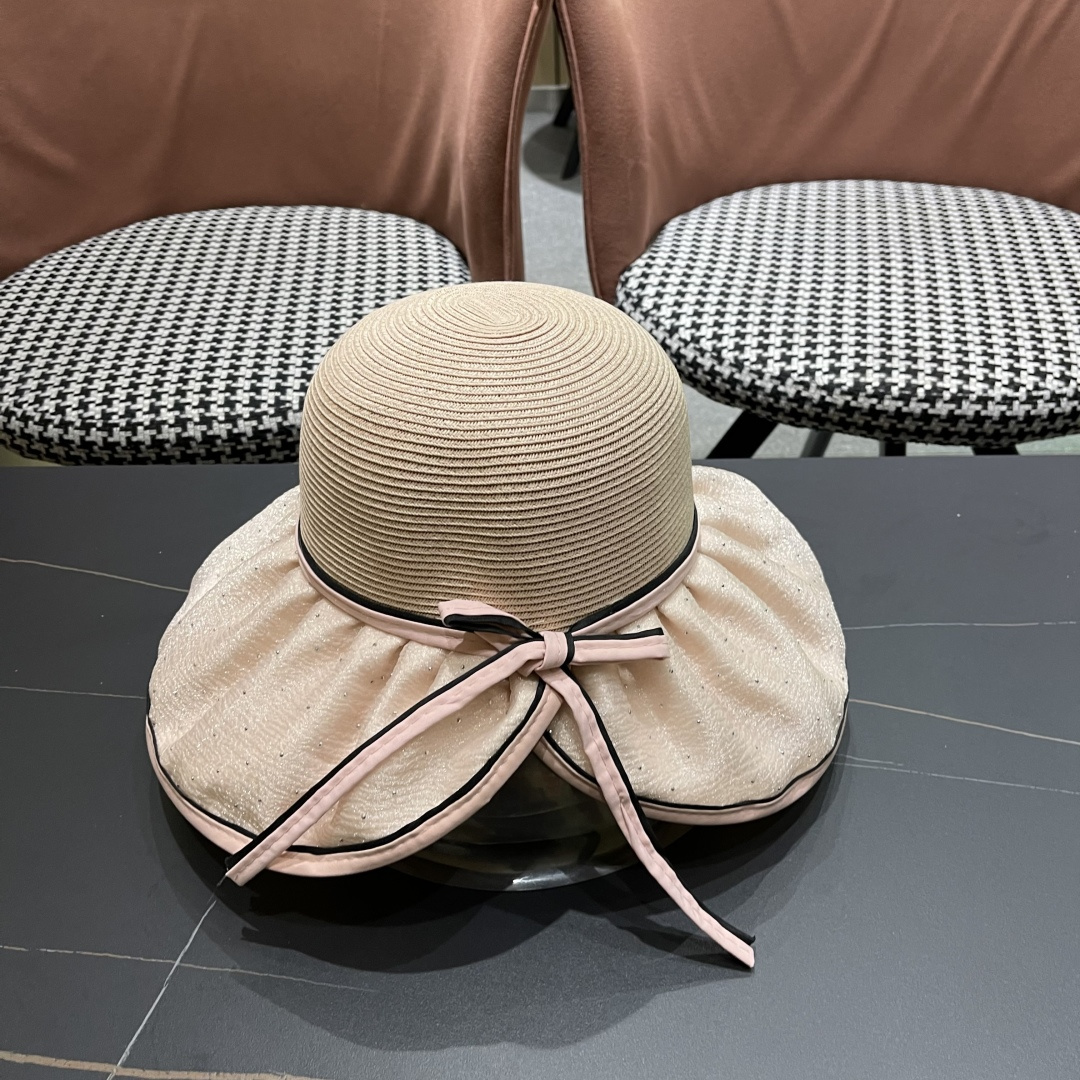  路易威登Lv 夏季大帽檐太阳帽女新款户外旅游遮阳
百搭遮脸海边沙滩防晒帽