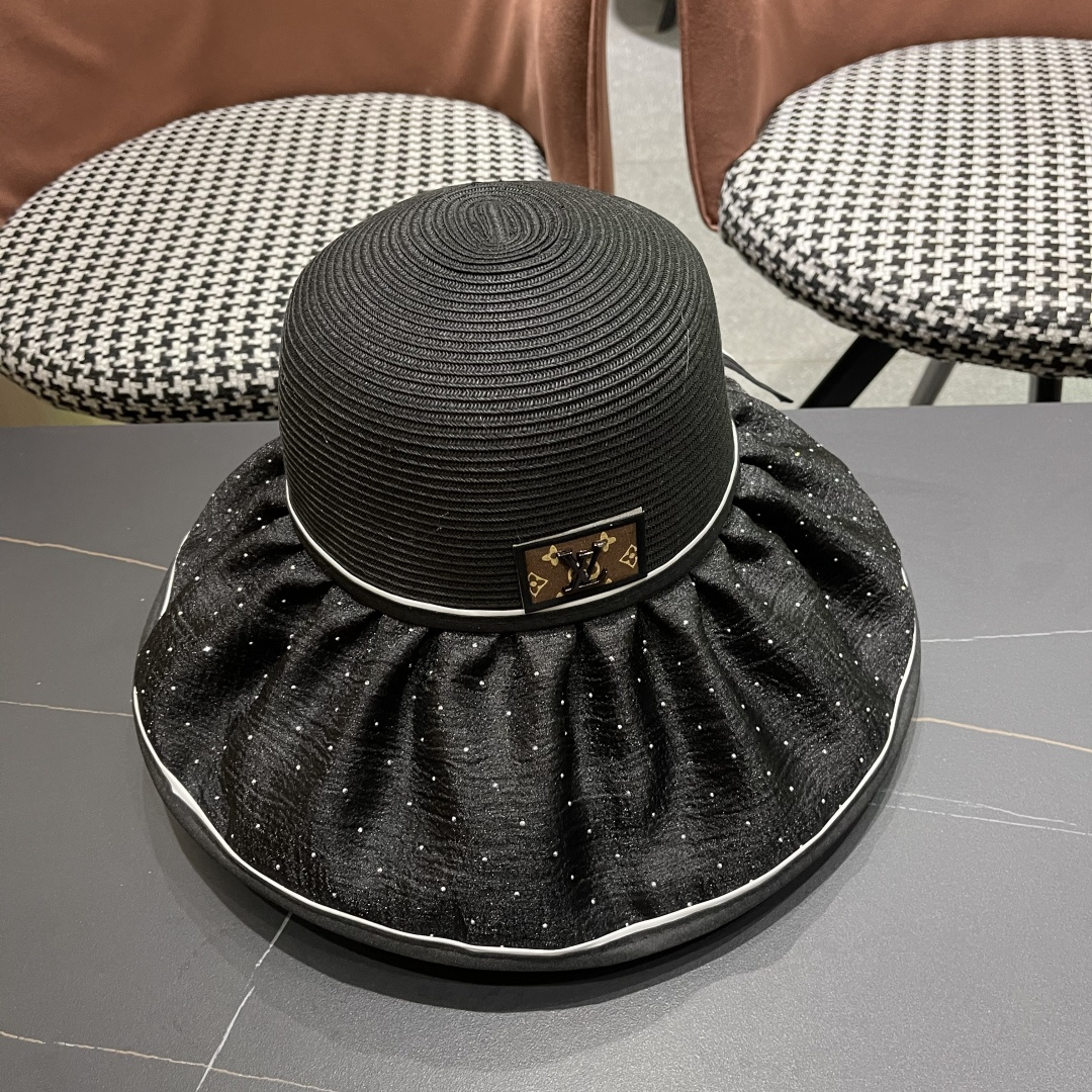  路易威登Lv 夏季大帽檐太阳帽女新款户外旅游遮阳
百搭遮脸海边沙滩防晒帽