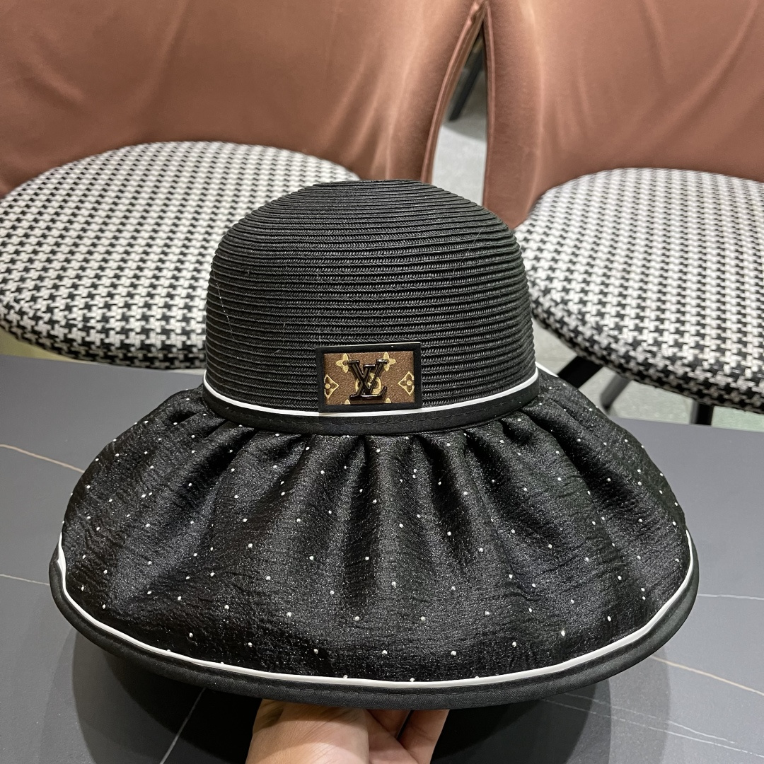  路易威登Lv 夏季大帽檐太阳帽女新款户外旅游遮阳
百搭遮脸海边沙滩防晒帽