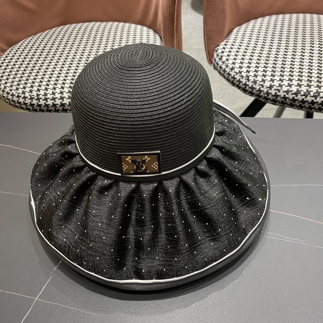  路易威登Lv 夏季大帽檐太阳帽女新款户外旅游遮阳
百搭遮脸海边沙滩防晒帽