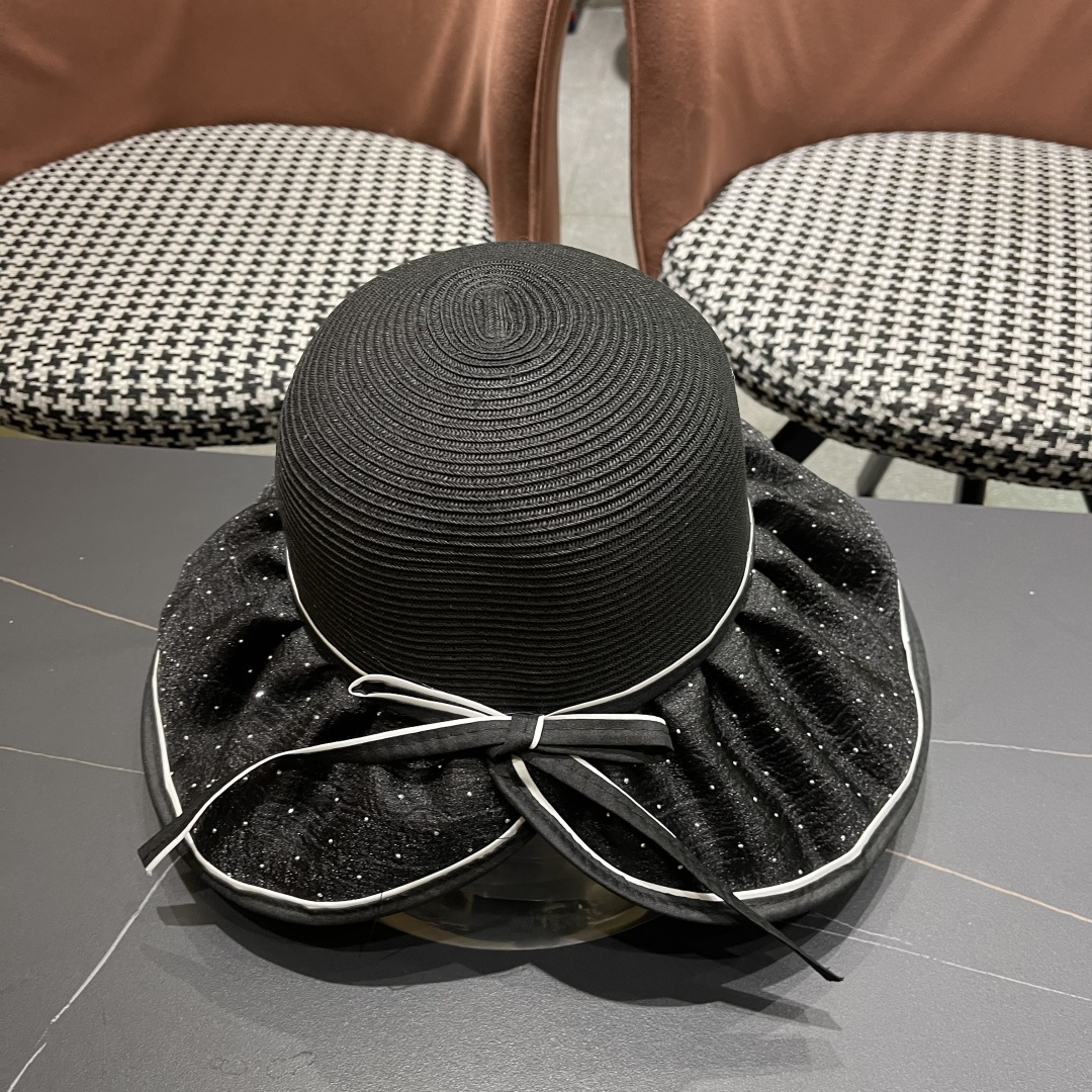  路易威登Lv 夏季大帽檐太阳帽女新款户外旅游遮阳
百搭遮脸海边沙滩防晒帽