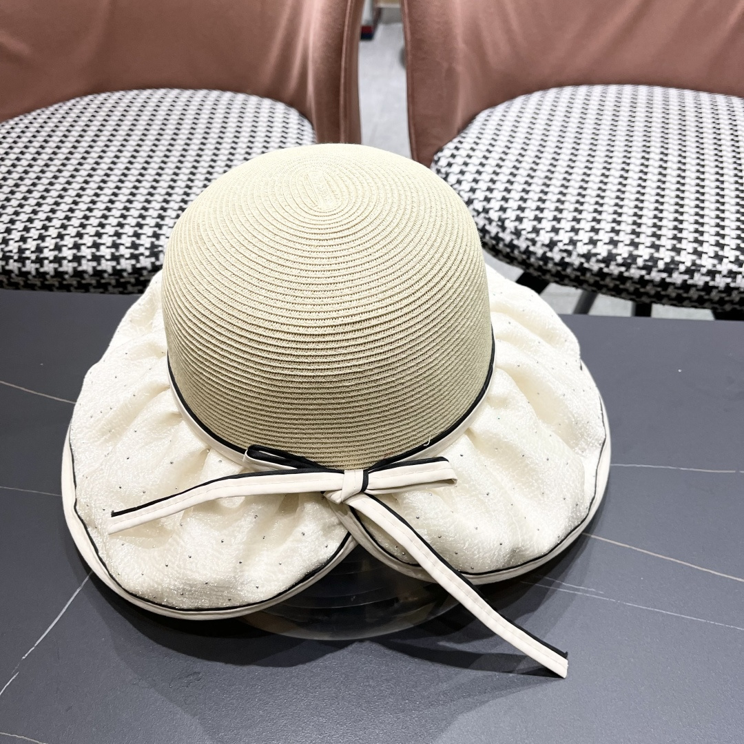  路易威登Lv 夏季大帽檐太阳帽女新款户外旅游遮阳
百搭遮脸海边沙滩防晒帽