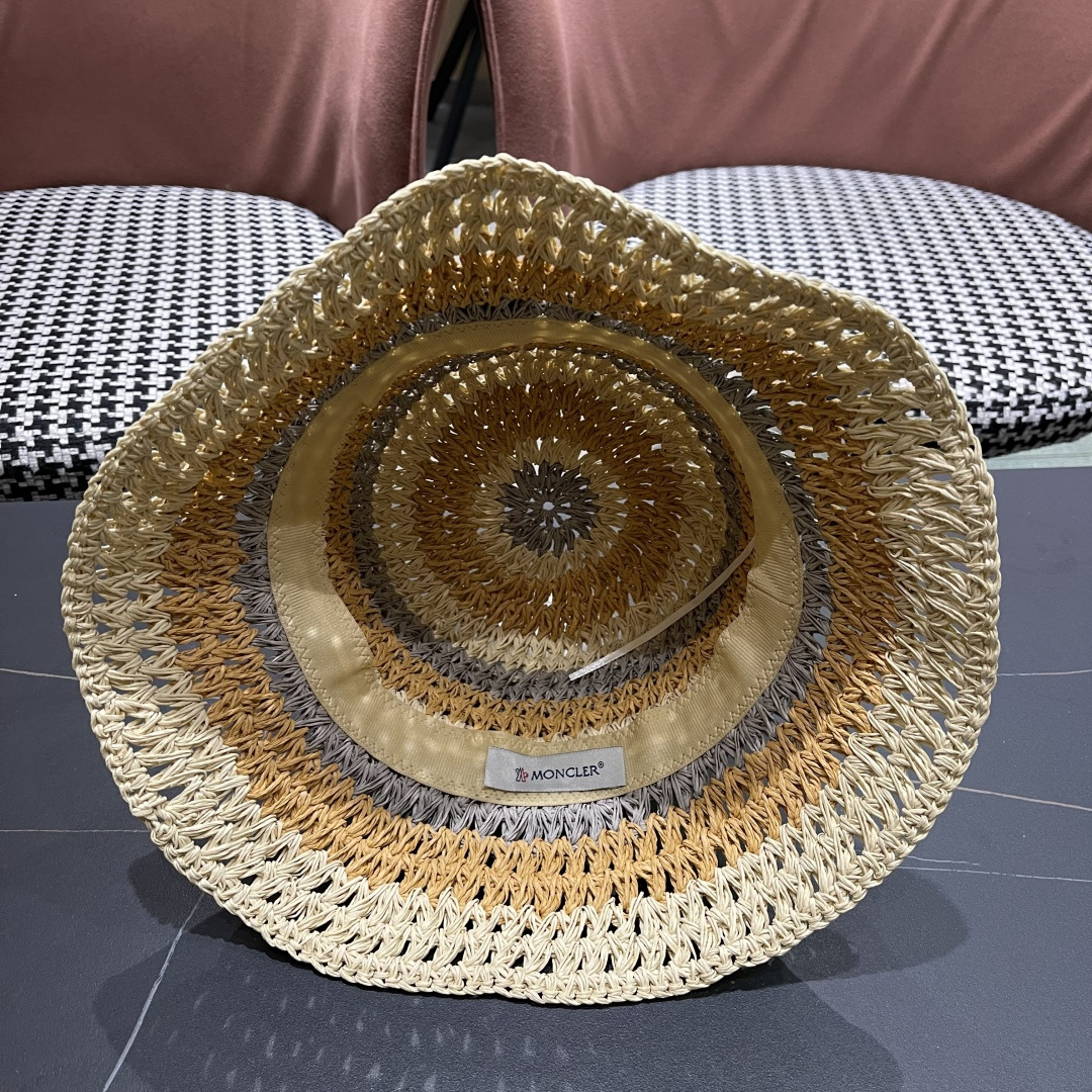  蒙口Moncler纯手工编织 帽子女夏韩版ins度假风氛围感百搭条
纹拼色草帽渔夫