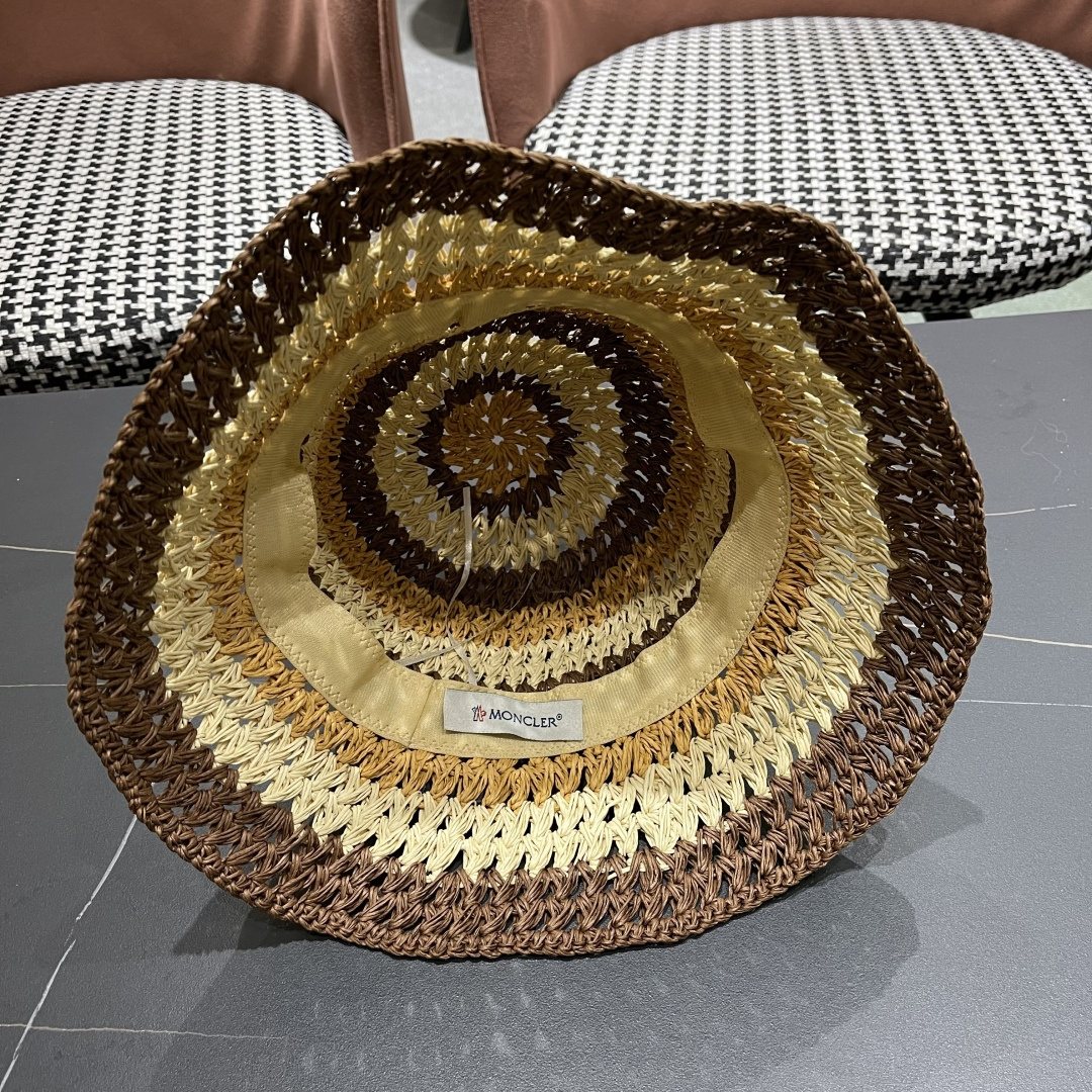  蒙口Moncler纯手工编织 帽子女夏韩版ins度假风氛围感百搭条
纹拼色草帽渔夫