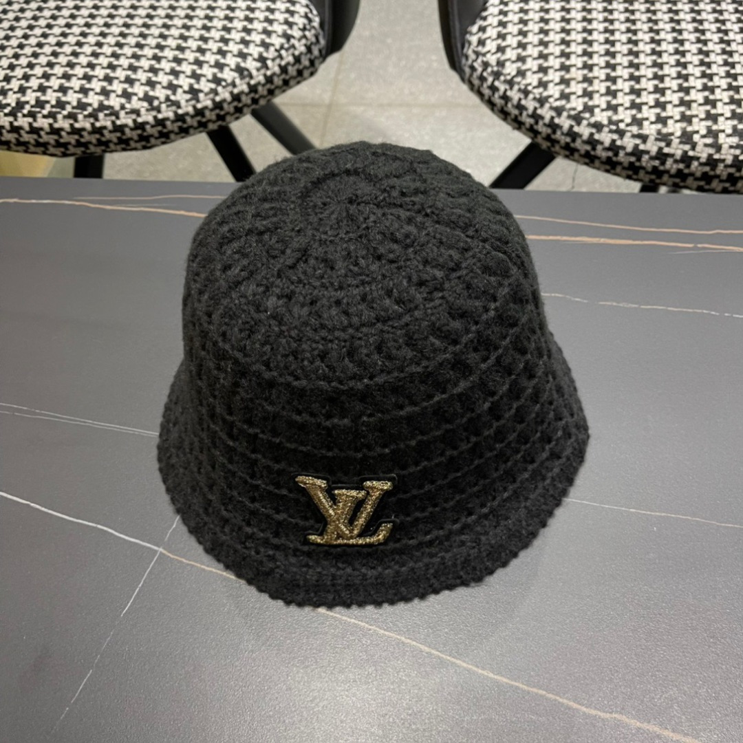  LV 路易威登 2025秋冬新款针织毛线帽，手抓渔夫帽，简约百搭款，黑 卡米三色