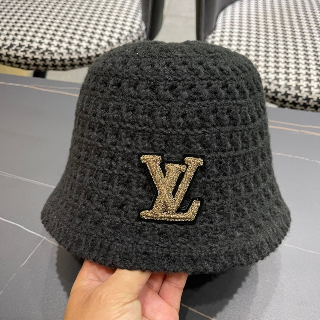  LV 路易威登 2025秋冬新款针织毛线帽，手抓渔夫帽，简约百搭款，黑 卡米三色