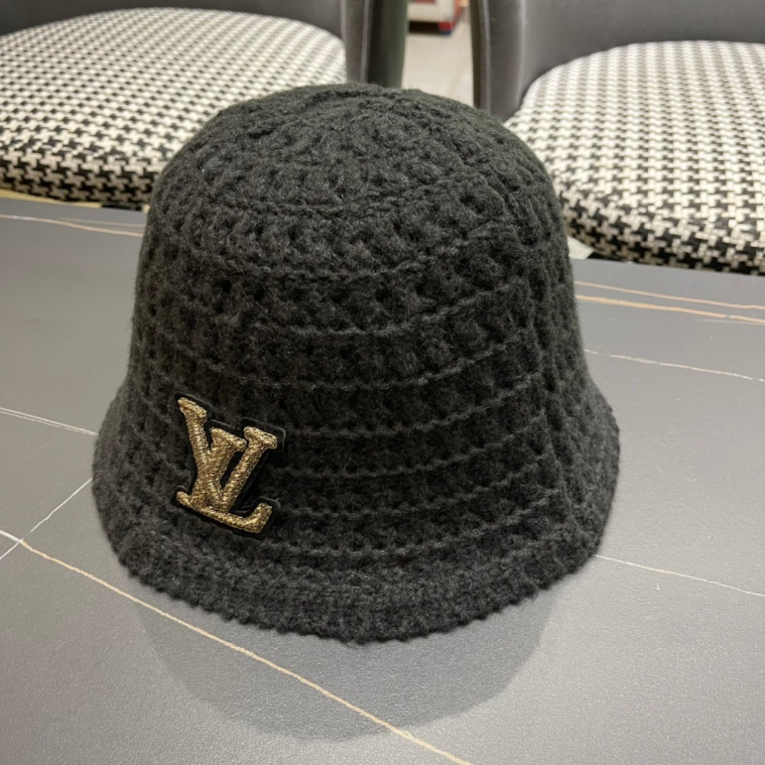  LV 路易威登 2025秋冬新款针织毛线帽，手抓渔夫帽，简约百搭款，黑 卡米三色