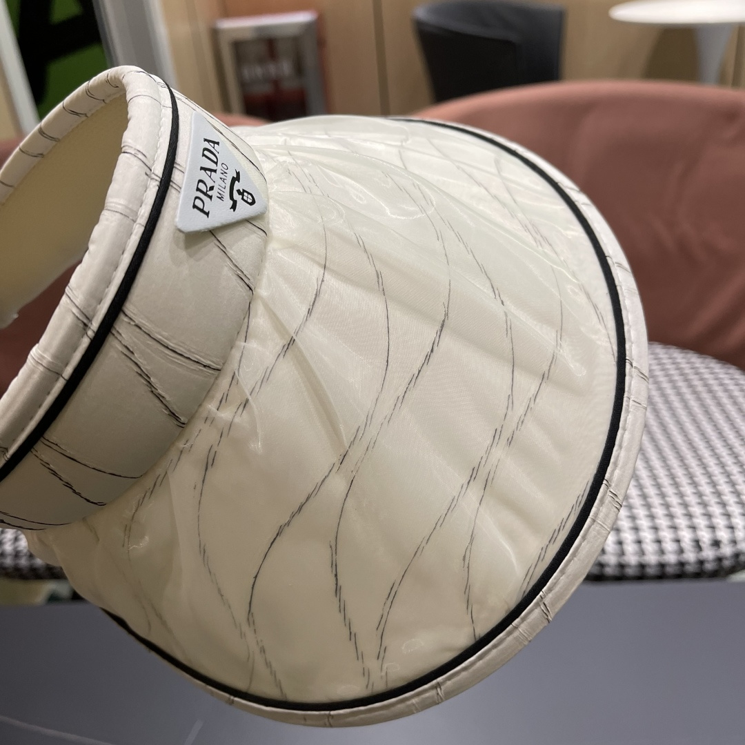  PRADA普拉达 2025春夏新款遮阳草帽帽，彩色波浪空顶遮阳帽，防嗮遮阳帽，可折叠，头围57cm，