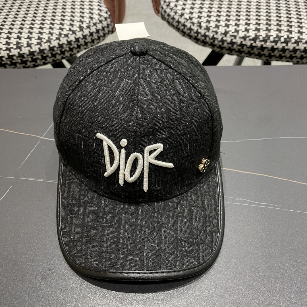  🧢Dior迪奥🧢 2025新款棒球帽 潮流，高端做工！很好搭配！