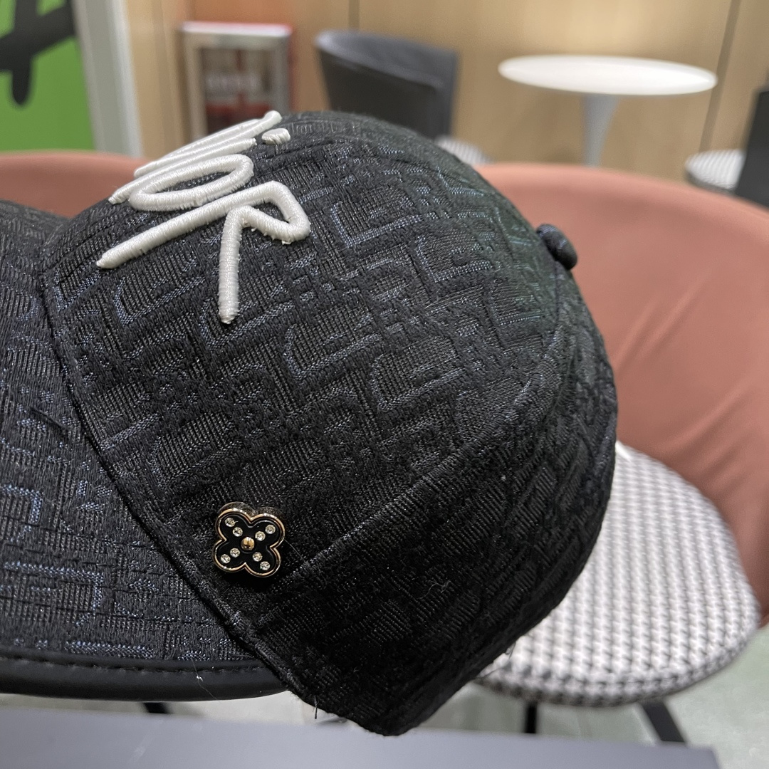  🧢Dior迪奥🧢 2025新款棒球帽 潮流，高端做工！很好搭配！