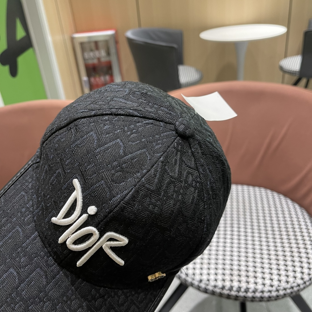  🧢Dior迪奥🧢 2025新款棒球帽 潮流，高端做工！很好搭配！