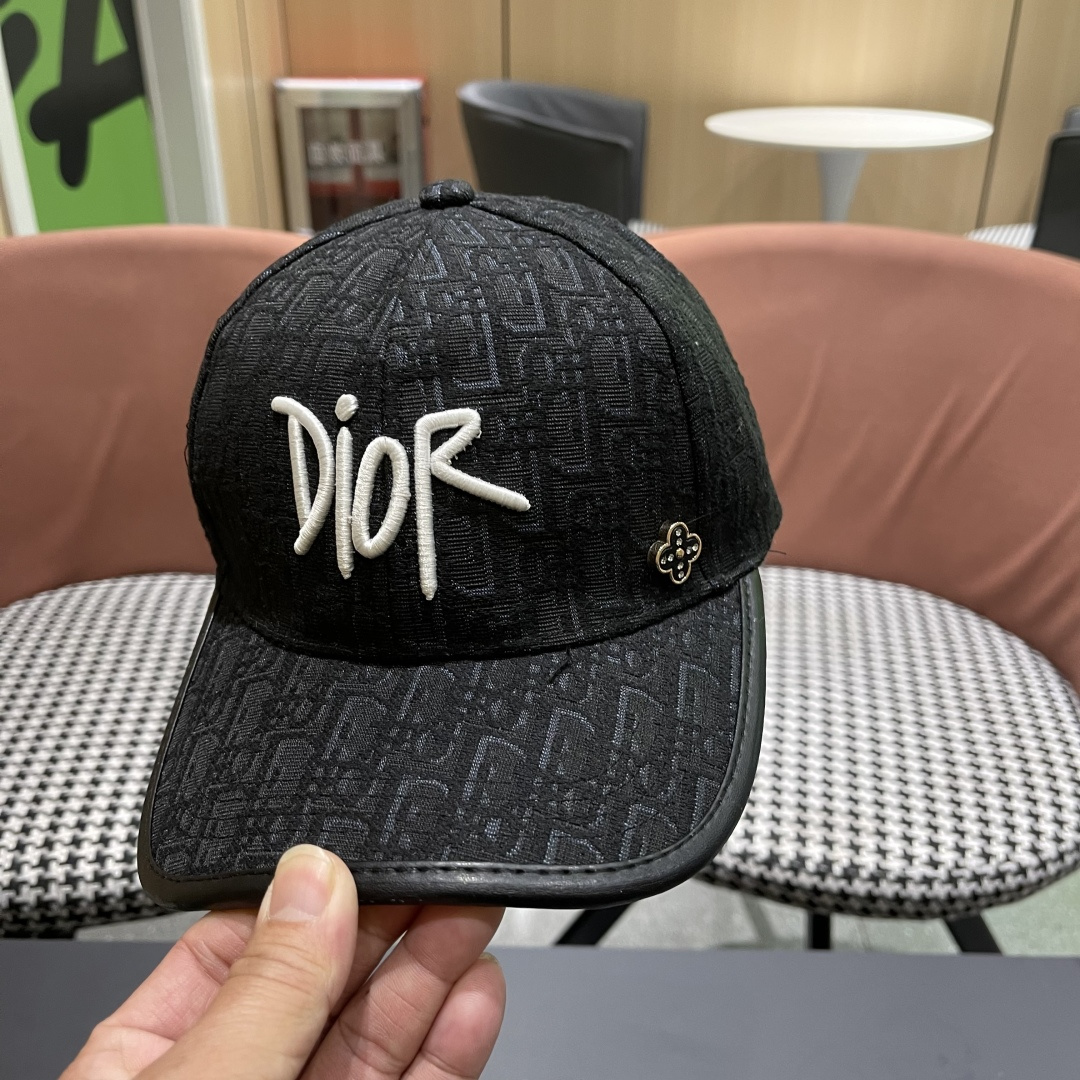  🧢Dior迪奥🧢 2025新款棒球帽 潮流，高端做工！很好搭配！