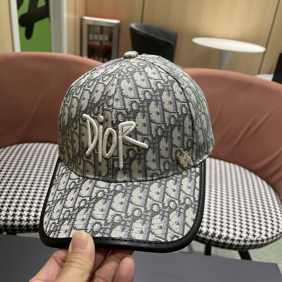 🧢Dior迪奥🧢 2025新款棒球帽 潮流，高端做工！很好搭配！