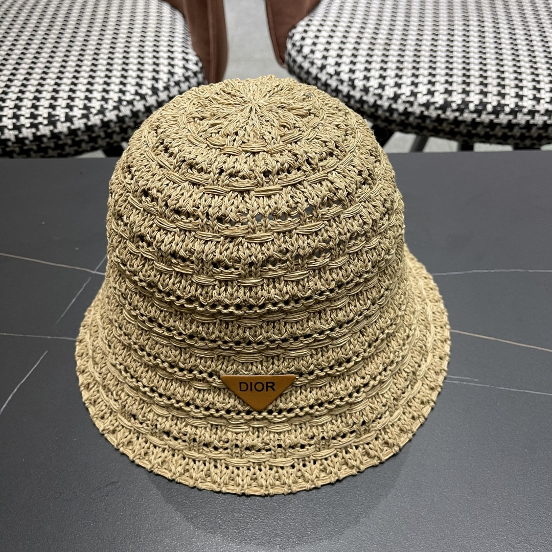  🧢Dior迪奥韩版开叉蝴蝶结镂空透气渔夫帽女夏季防
晒遮户外出游阳显脸小盆帽