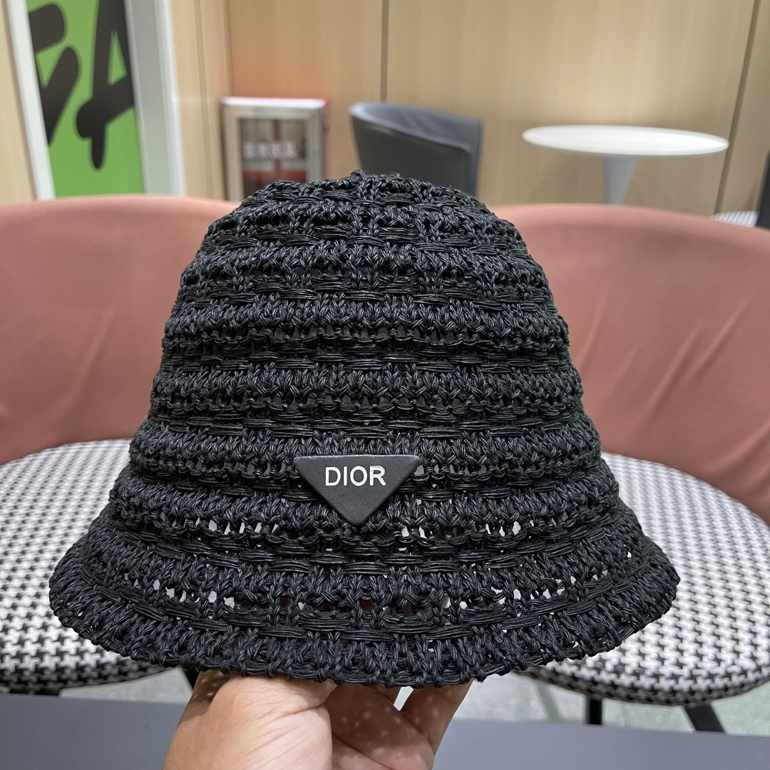  🧢Dior迪奥韩版开叉蝴蝶结镂空透气渔夫帽女夏季防
晒遮户外出游阳显脸小盆帽