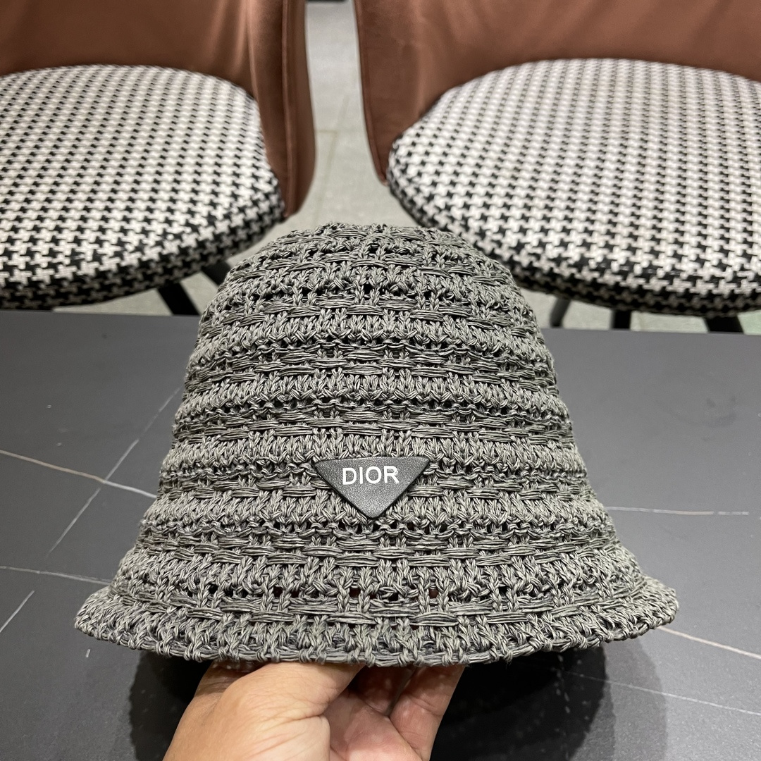  🧢Dior迪奥韩版开叉蝴蝶结镂空透气渔夫帽女夏季防
晒遮户外出游阳显脸小盆帽