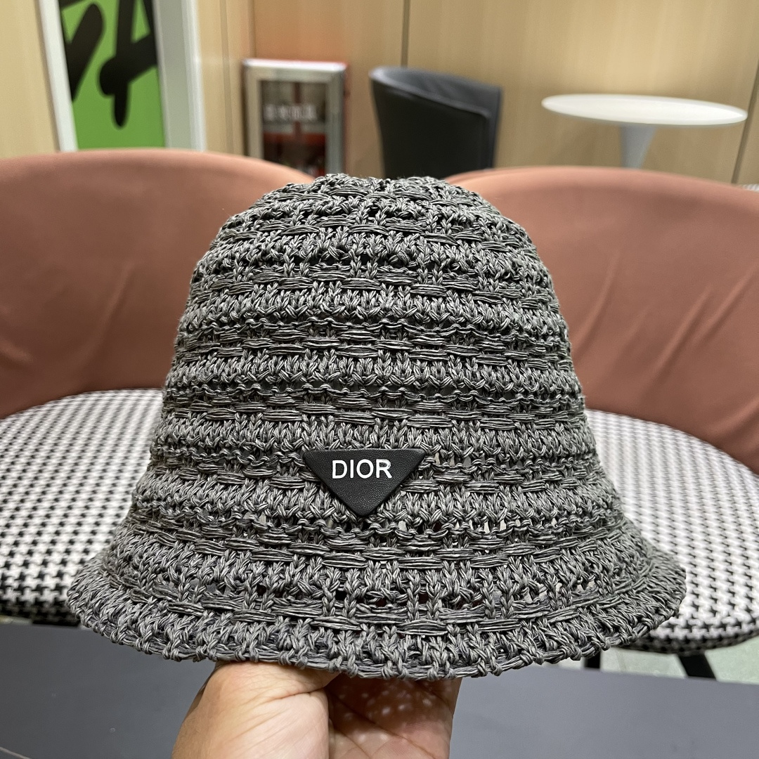  🧢Dior迪奥韩版开叉蝴蝶结镂空透气渔夫帽女夏季防
晒遮户外出游阳显脸小盆帽