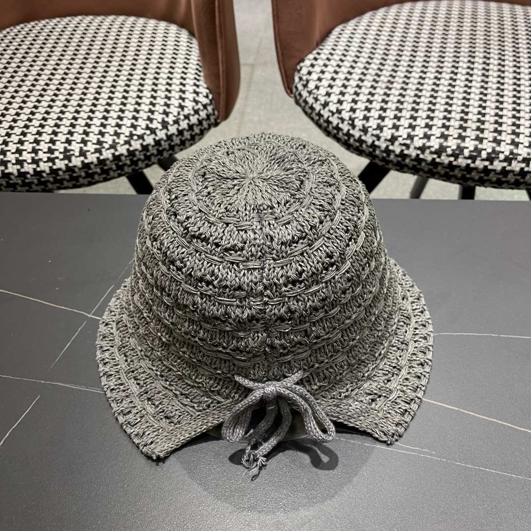  🧢Dior迪奥韩版开叉蝴蝶结镂空透气渔夫帽女夏季防
晒遮户外出游阳显脸小盆帽