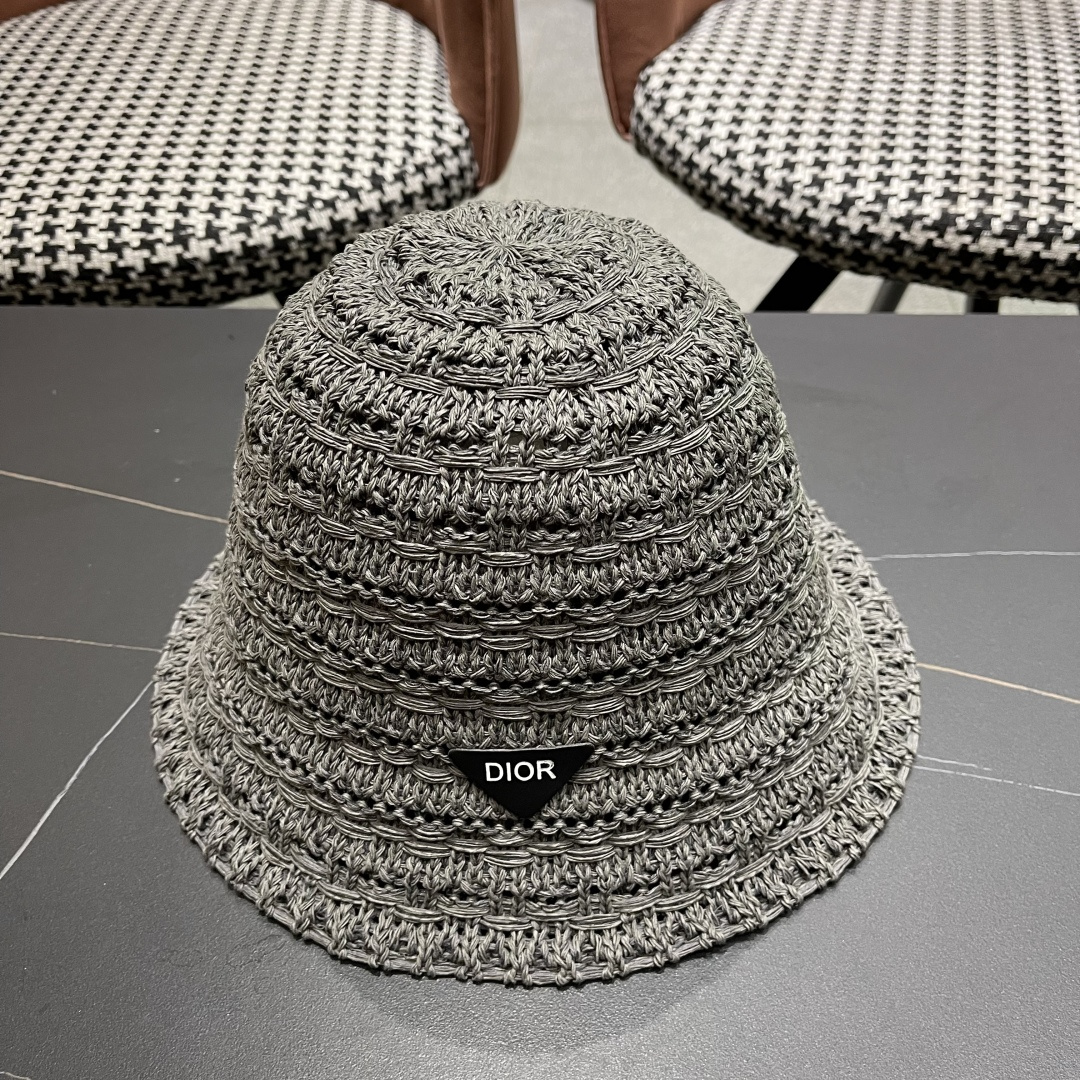  🧢Dior迪奥韩版开叉蝴蝶结镂空透气渔夫帽女夏季防
晒遮户外出游阳显脸小盆帽