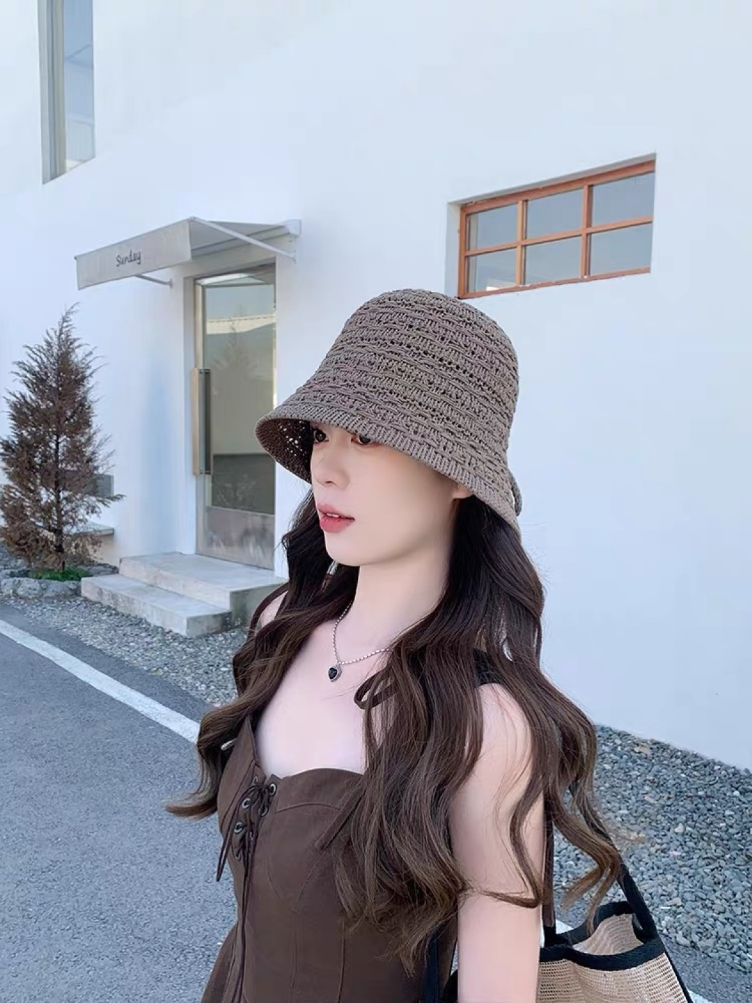  🧢Dior迪奥韩版开叉蝴蝶结镂空透气渔夫帽女夏季防
晒遮户外出游阳显脸小盆帽