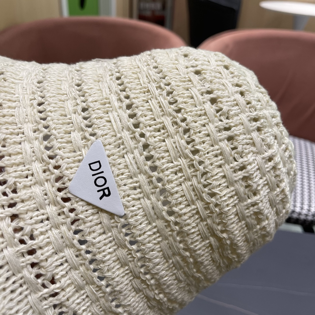  🧢Dior迪奥韩版开叉蝴蝶结镂空透气渔夫帽女夏季防
晒遮户外出游阳显脸小盆帽