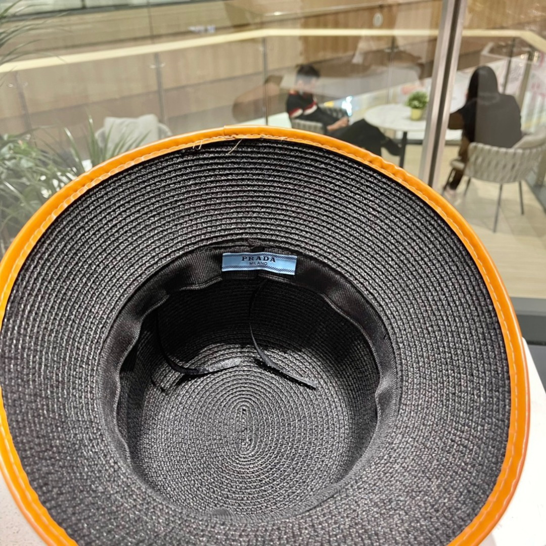  【PRADA普拉达】2025新款草编拼色皮带款编织草帽，度假休闲必备，优雅大方的一款